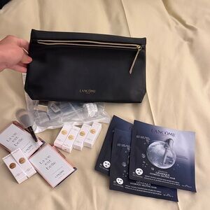 NIB Lancôme Cosmetic Pouch with Samples